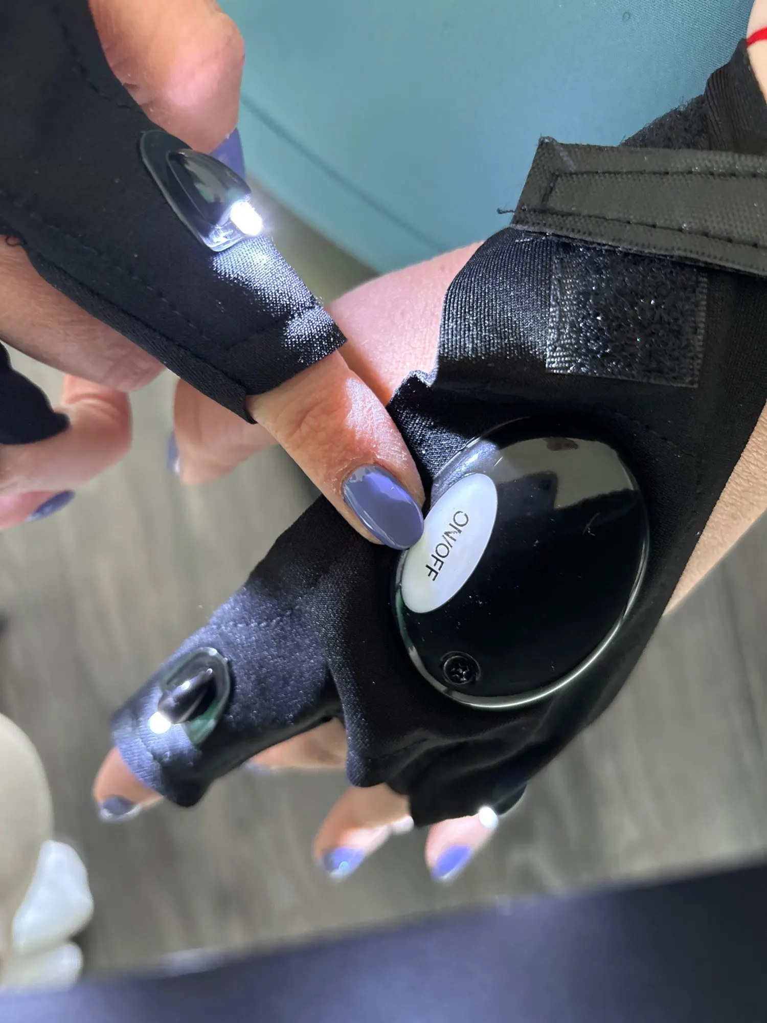 Waterproof Finger Flashlight Gloves