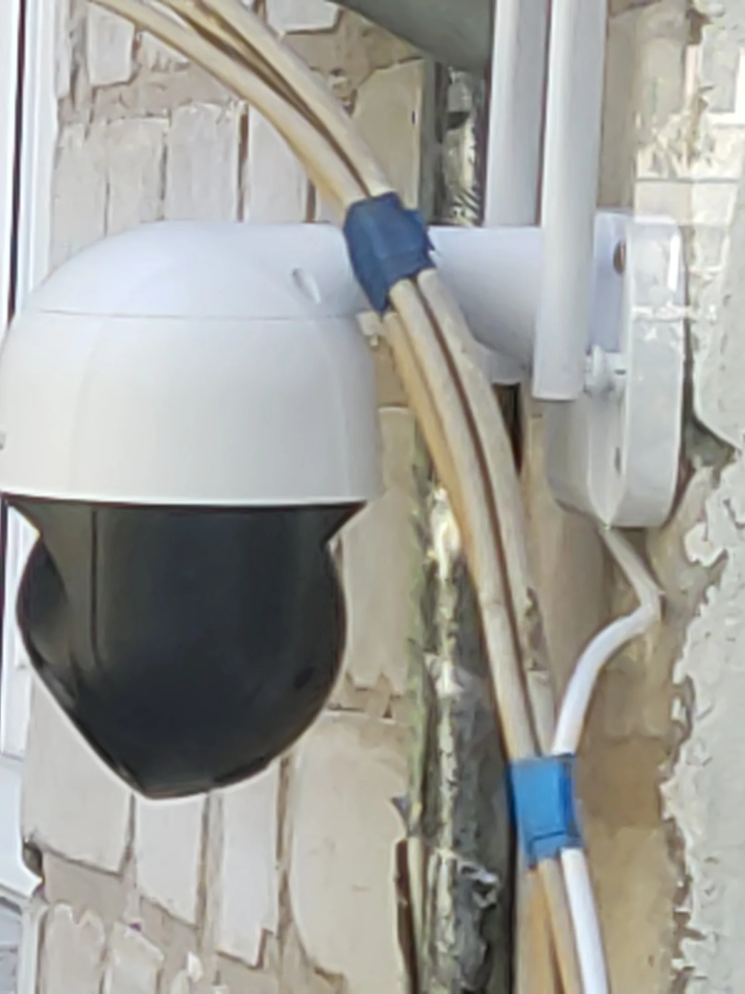 Lorex A4 4MP IP Wired Turret Security Camera with Listen-In Audio and Smart Motion Detection photo review