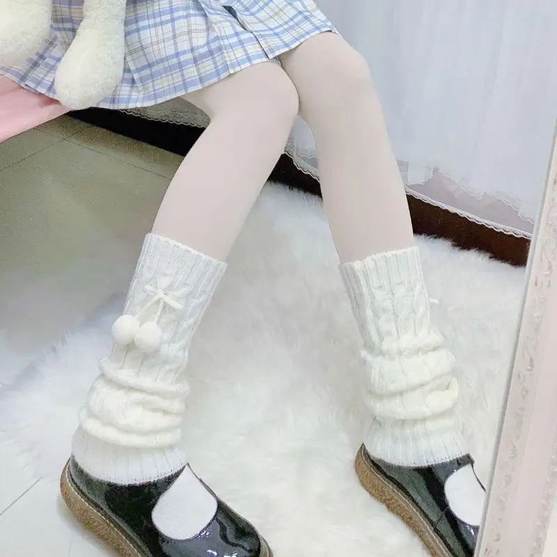 Pile pile socks female Korean version Japanese autumn and winter over the knee calf plus velvet medium tube socks
