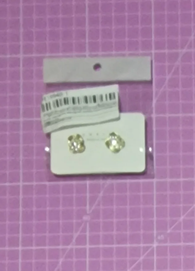 Light Luxury Zircon Stud Earrings photo review