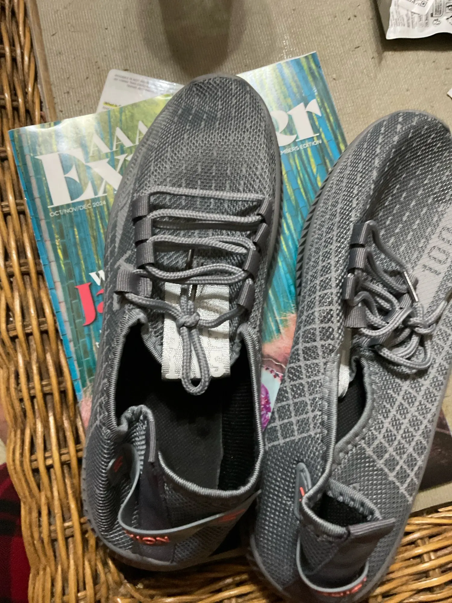 Spring Lightweight Deodorant Men's Shoes Breathable Mesh Sneakers Comfortable Trendy Versatile Shoes Men photo review