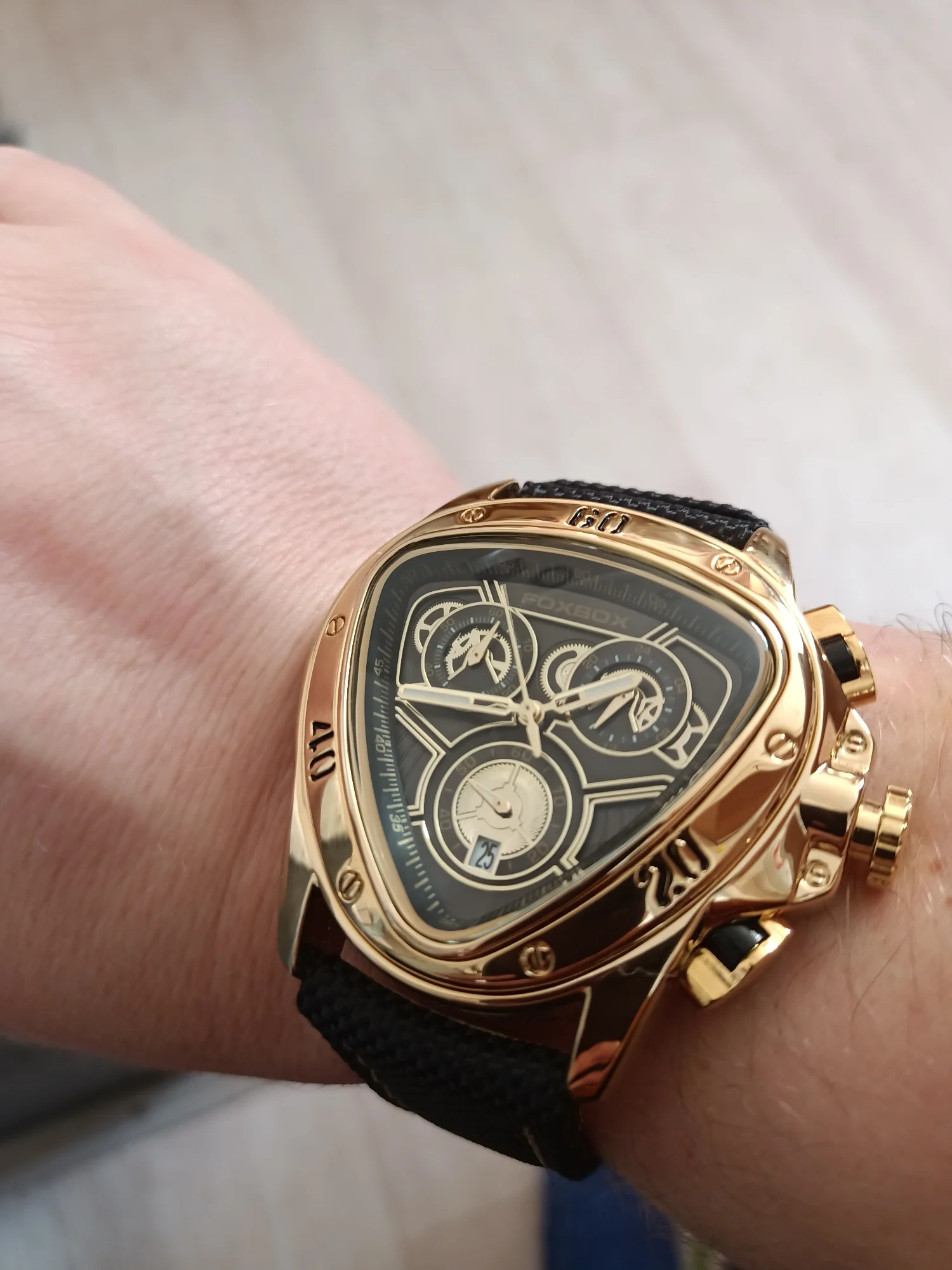 LIGE Original Golden Watch photo review