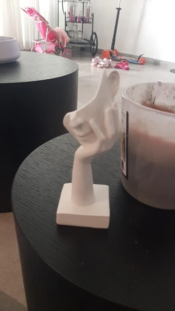 European Abstract Resin Mask Figurines for Home Decor photo review