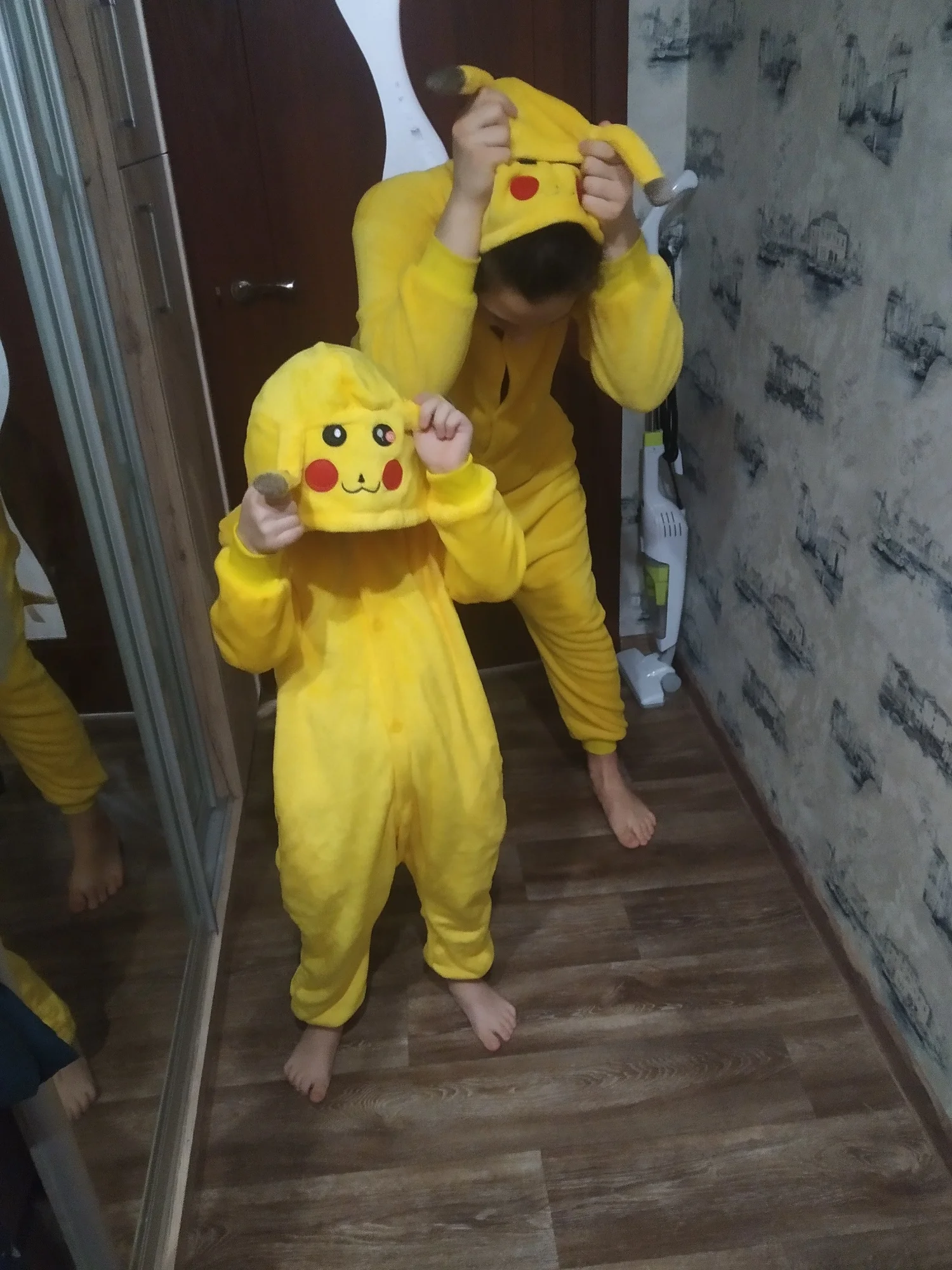 Pokemon Costume Creative Plush Flannel Pajamas One-piece Suit Long-sleeved Winter Soft Home Pikachu Clothes Casual Children Gift photo review