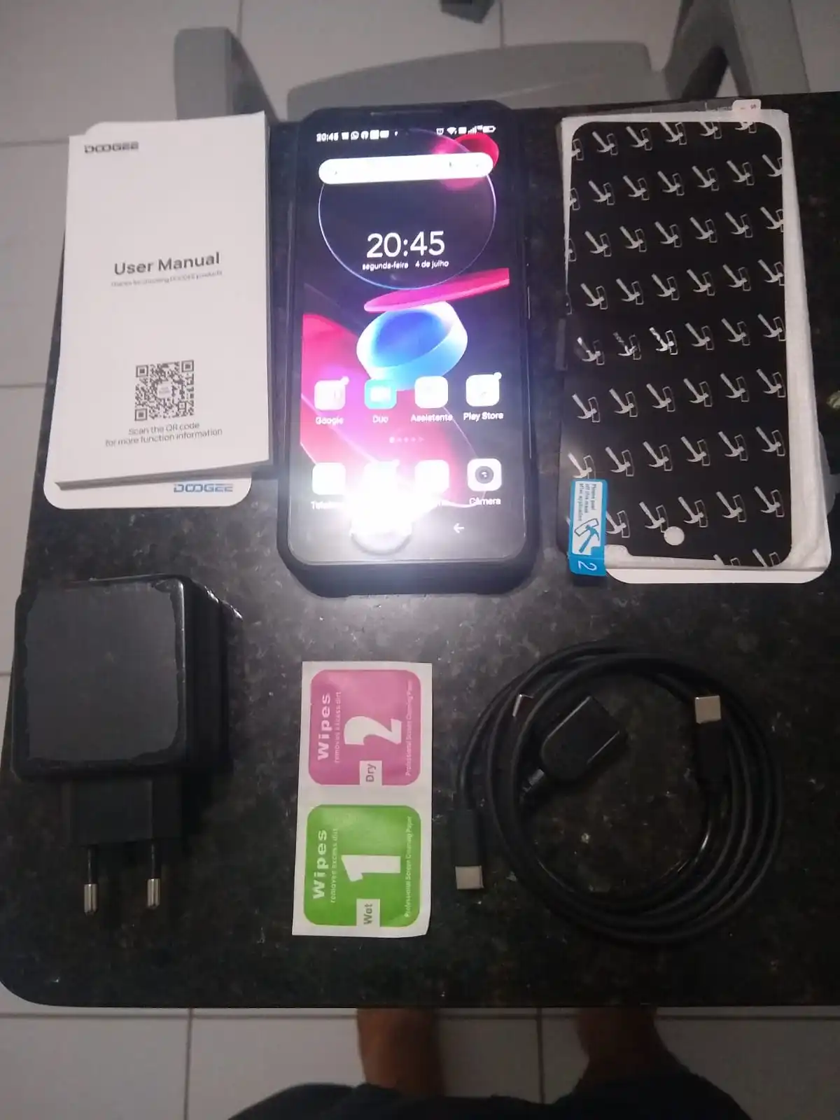 [World Premiere] DOOGEE V20 5G 6.43"FHD AMOLED Display Innovative Rear Display Rugged Phone 8+256GB 64MP Camera 6000mAh Phone
