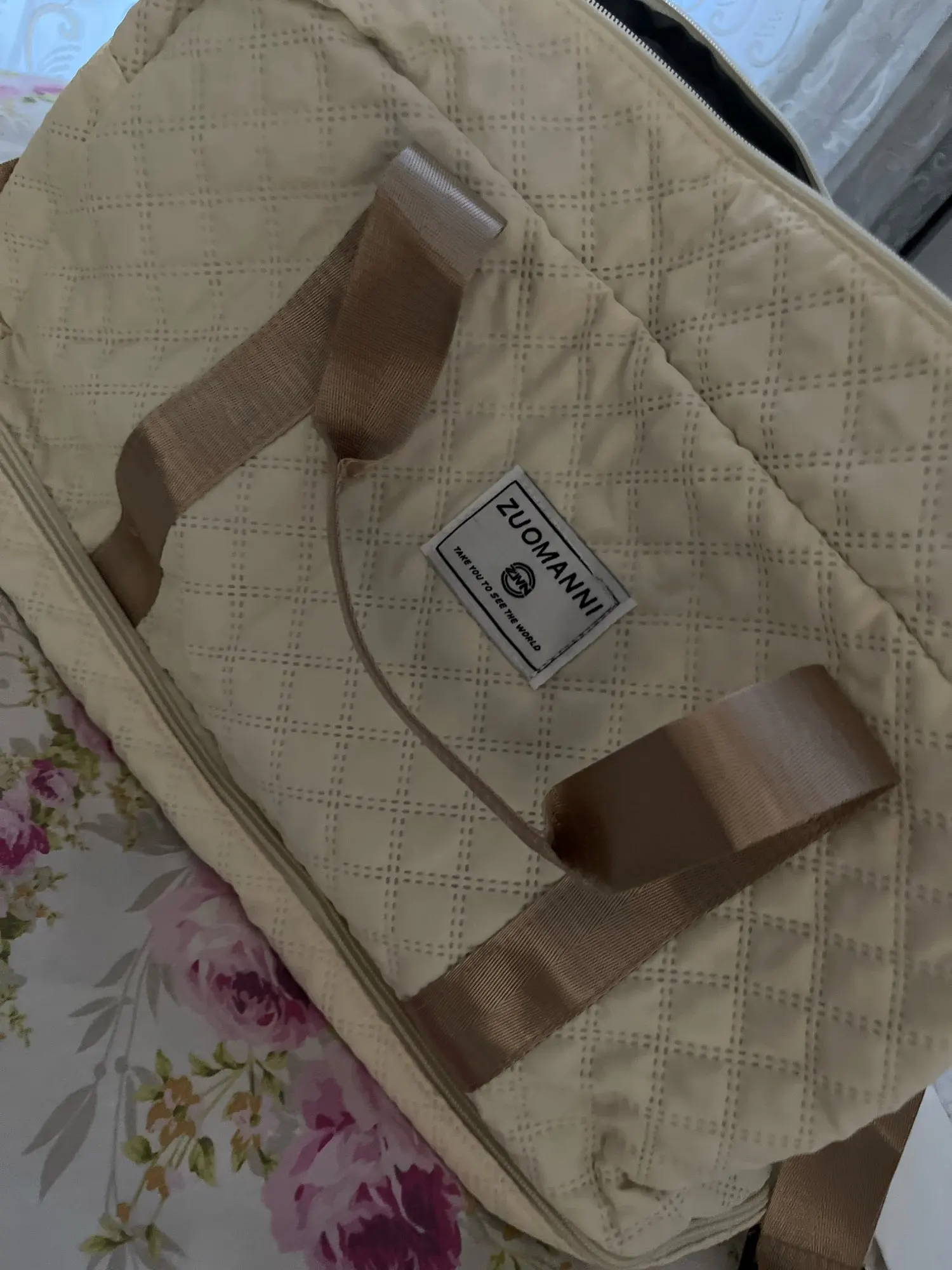 Sac de Voyage Léger Pliable 40L – Fourre-Tout de Sport et Week-End avec Bandoulière Réglable – Sac de Nuit Cabine Homme/Femme photo review