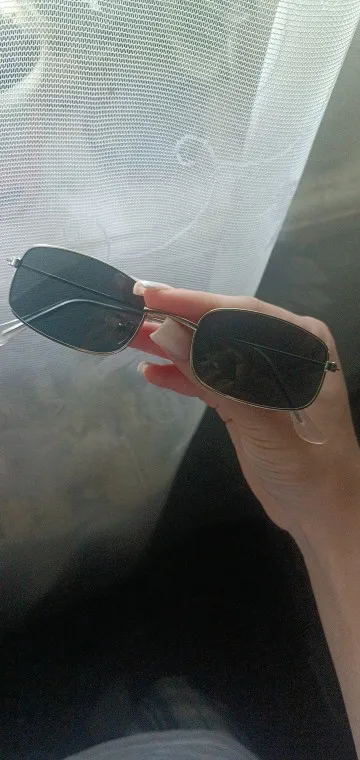 Small Frame Rectangle Sunglasses Women Classic UV400 photo review