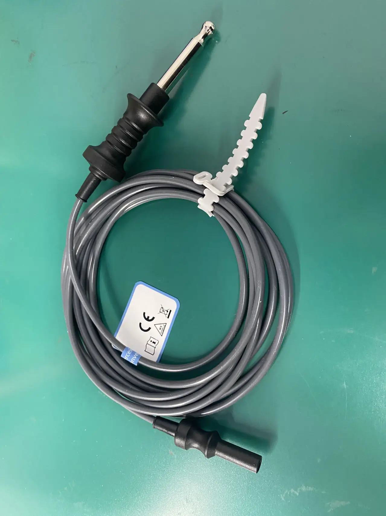 Accessorio Elettrobisturi RedyMED Cavo Monopolare Universale 8-4 Per Coagulazione Endoscopica - Lunghezza 3m, Diametro Attacco 3.5mm Cavo Coagulazione Unipolare 8-4
