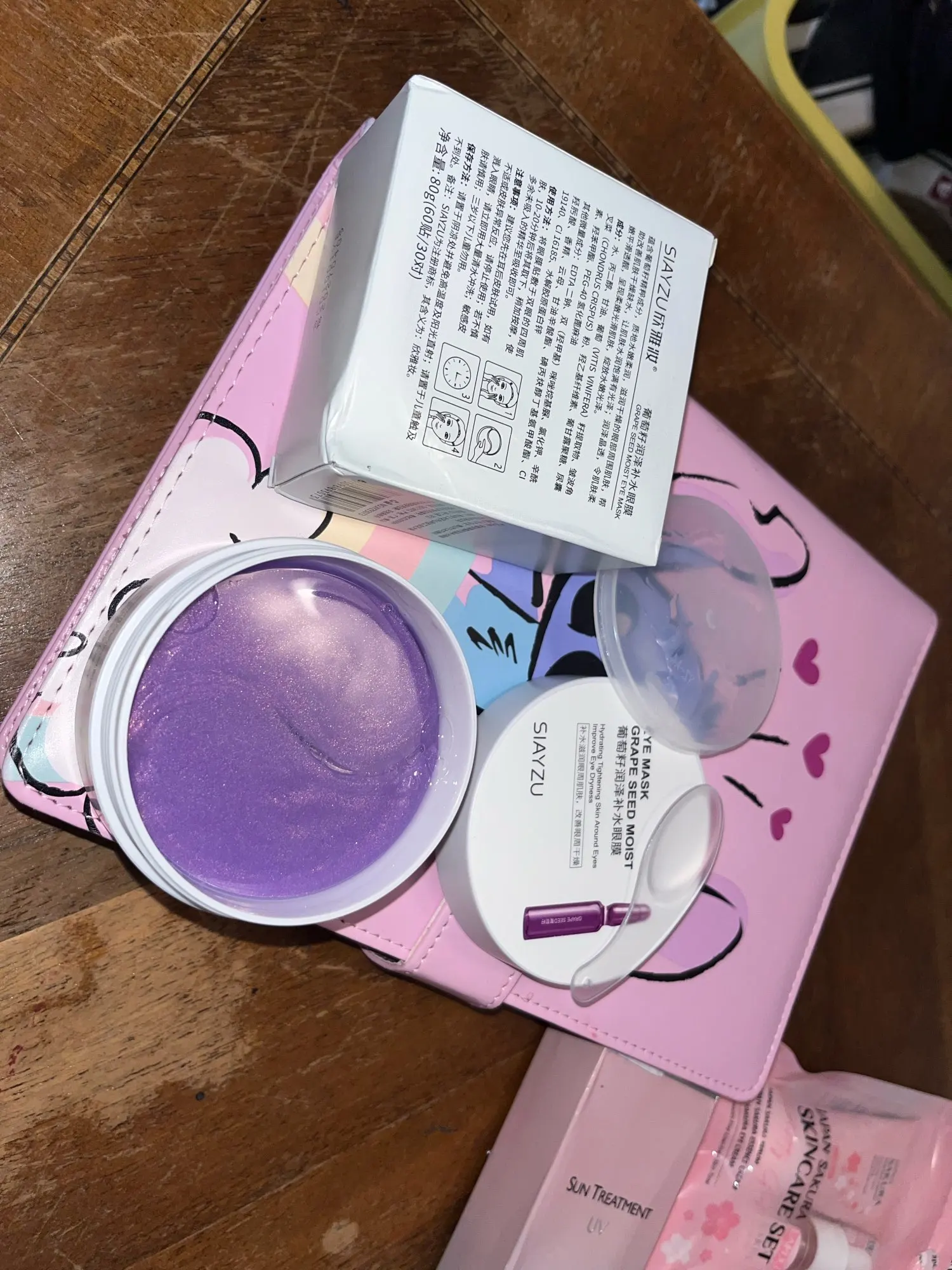 Grape Anti-aging Moisturizing Collagen Eye Mask Anti Dark Circles Dry Eyes Masks Beauty Skin Care Eye Patches 60Pcs photo review