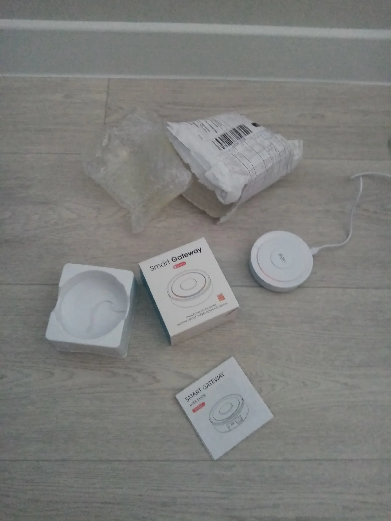 HomeKit ZigBee Gateway Hub Smart Home Bridge ZigBee APP Remote Control Works with Apple HomeKit Alexa Google Home Tuya SmartLife photo review