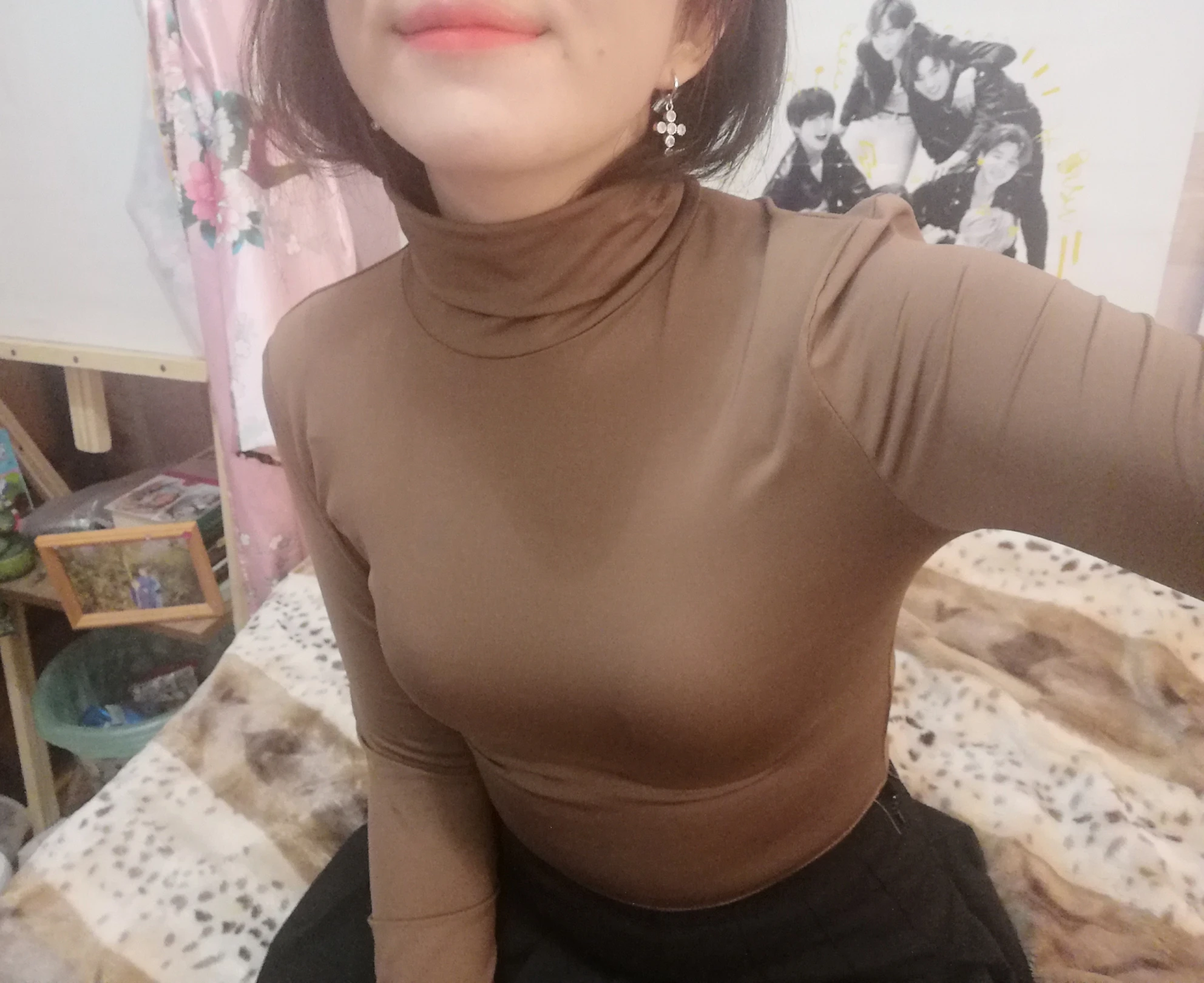 Women Sheath Solid Turtleneck Crop Top 2023 Summer Outfits photo review