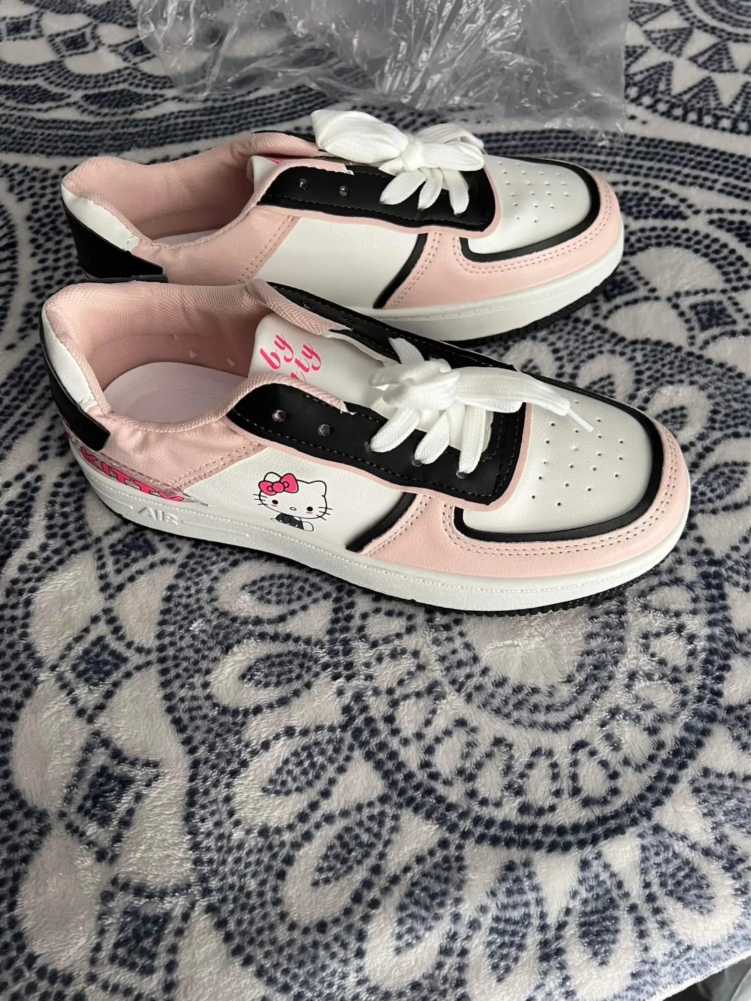 Hello Kitty Sneaker Girl Casual Trendy Shoes Women Kawaii Canvas Flat