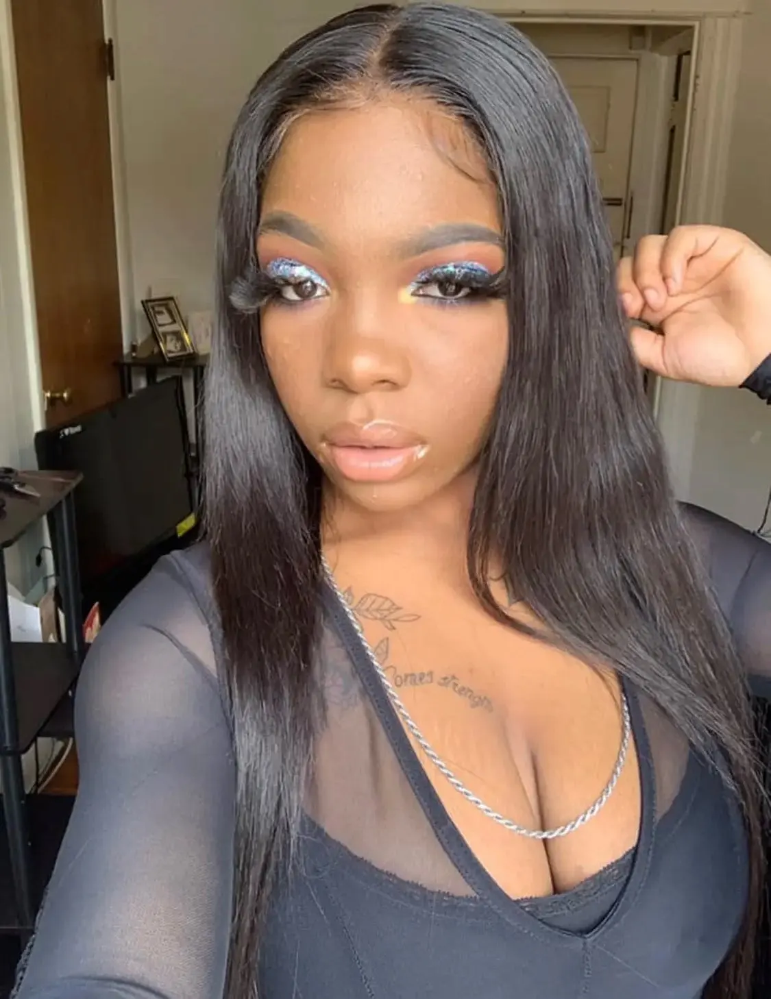 Brazilian Straight HD Lace Wig – 220 Density – One Size photo review