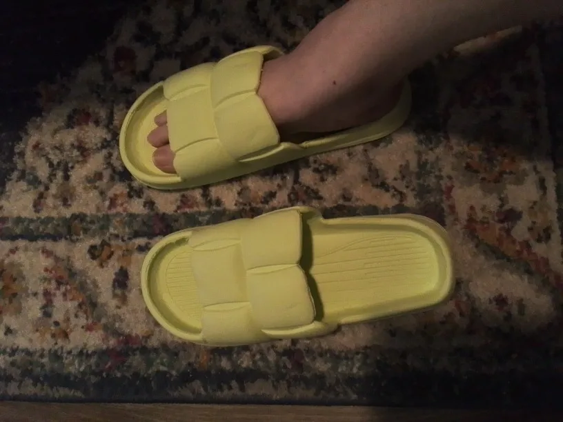 Thick Flat Bottom Bathroom Home Slippers