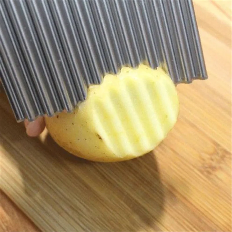 2Pcs Stainless Steel Potato Chip Slicer Dough Vegetable Fruit Crinkle Wavy Slicer Knife Potato Cutter Chopper French Fry Maker