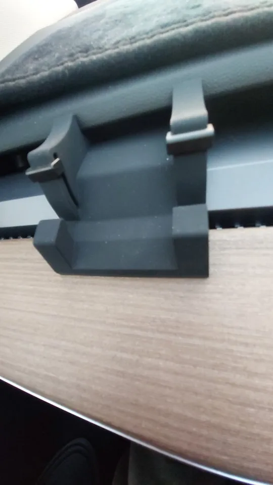 Teslahubs™ Silicon Dashboard Phone Holder customer photo