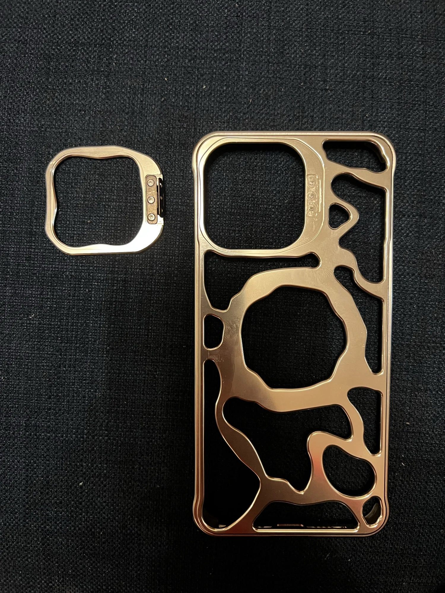 Magnetic Kickstand Metal Frameless Phone Case for Iphone 15 16 Pro Max/16/15 Pro photo review