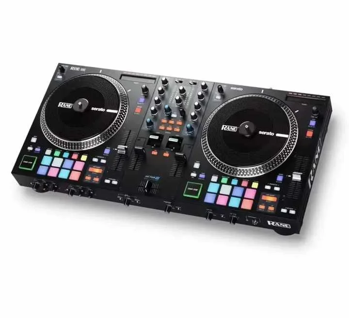  Rane ONE 2 채널 프로 DJ 컨트롤러, 7 전동 턴테이블 스타일 데크 포함