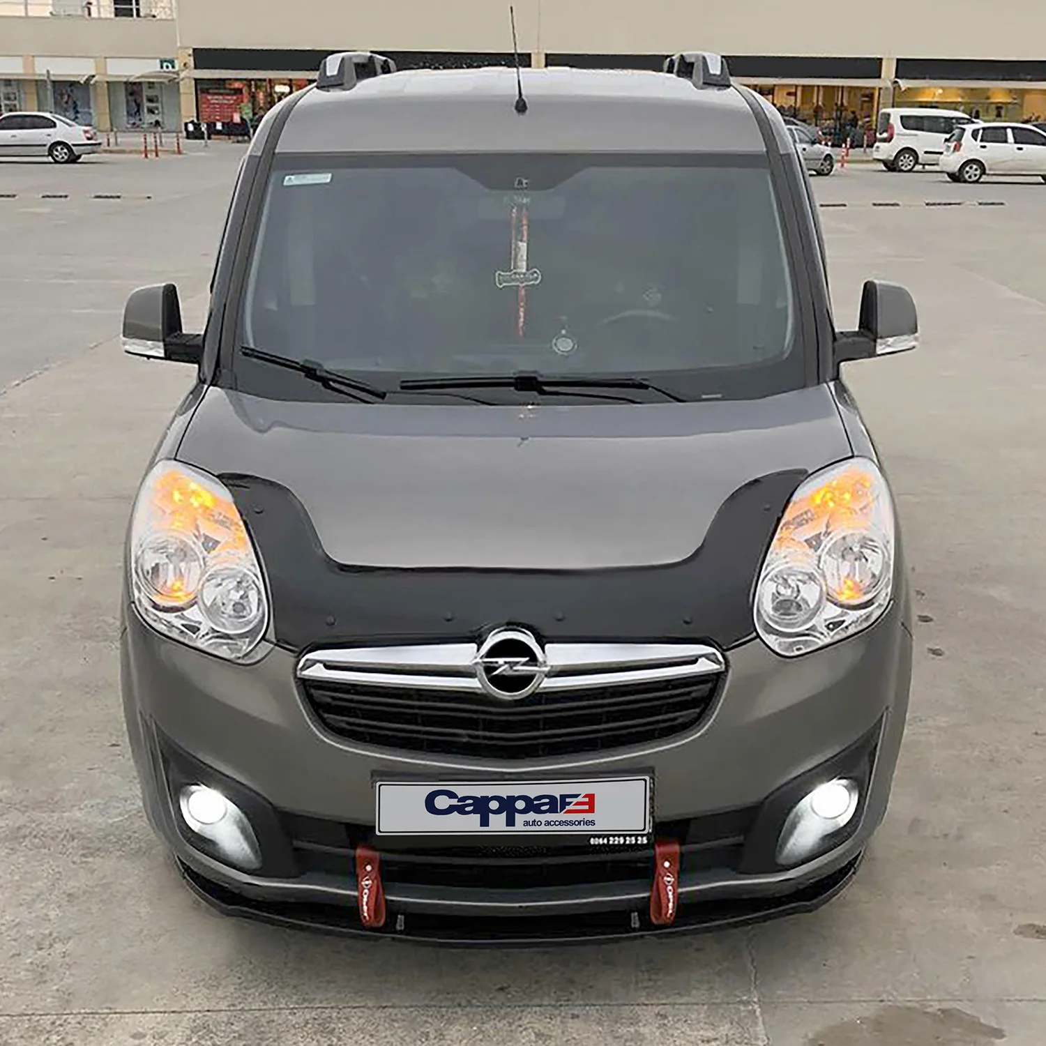 

Защитный спойлер для передней капота Opel Combo D модели от 2012 до 2015