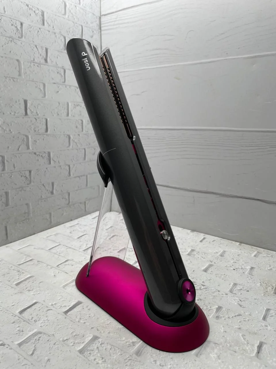 Рисунок 2 - Выпрямитель для волос Daison HS03 Сorrale