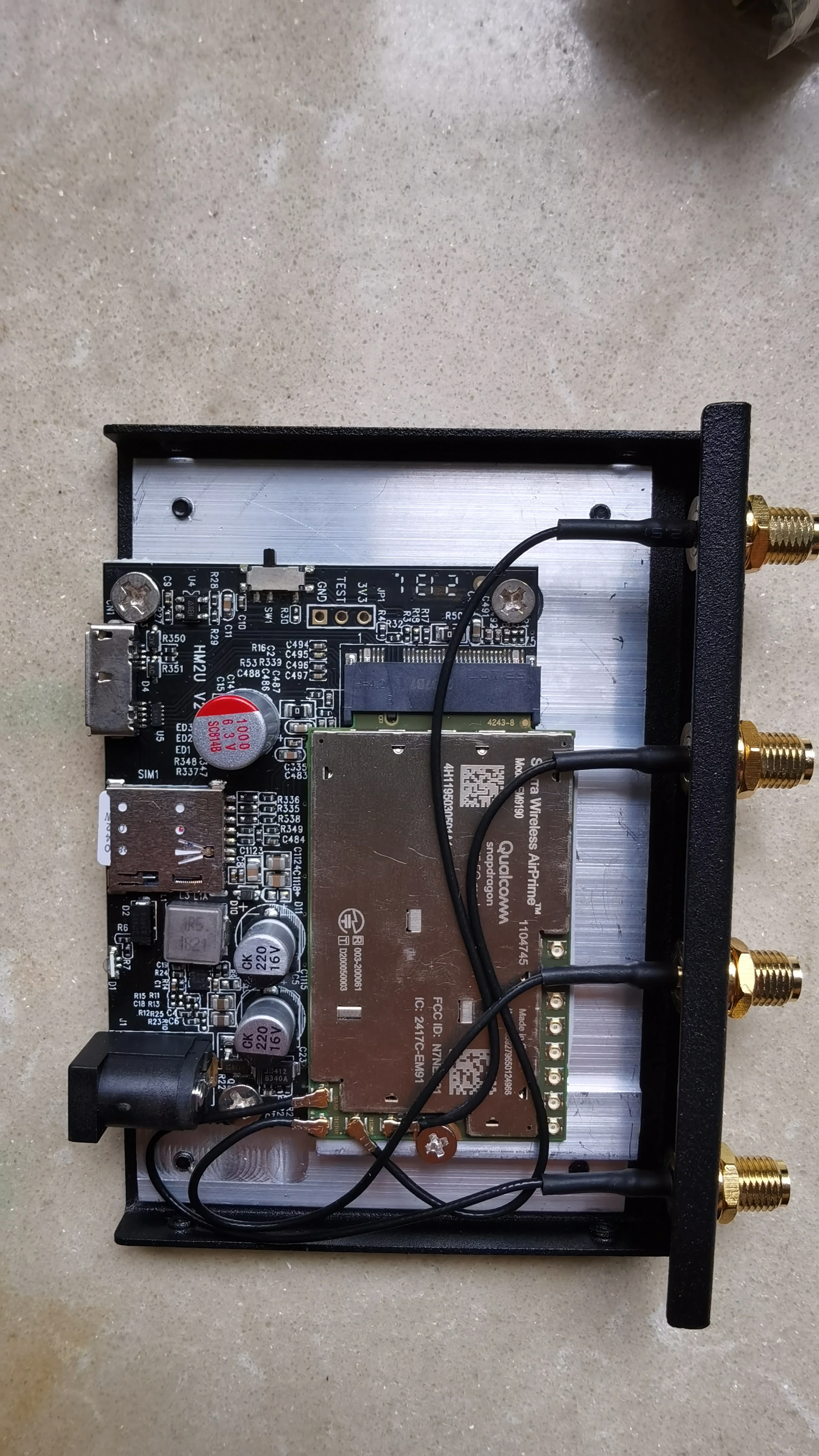 SIERRA WIRELESS EM9190 5G NR Sub-6 GHz and mmWave 4G LTE Cat 20 Module + M2-USB3 Dev kit MH2US V3 Bundle