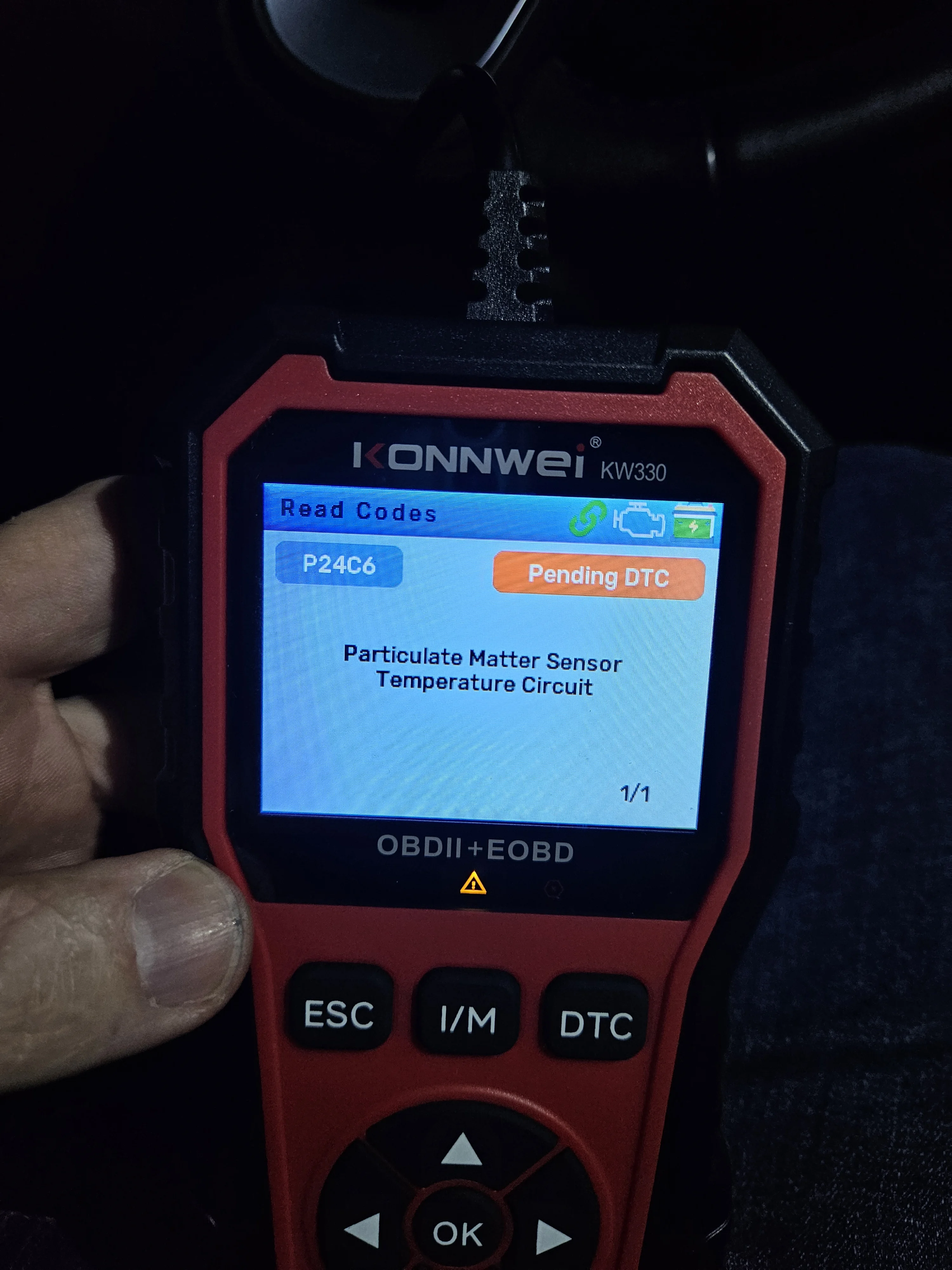 סורק תקלות לרכב KONNWEI KW330 OBD2 – אבחון מנוע וסוללה - תמונה 4
