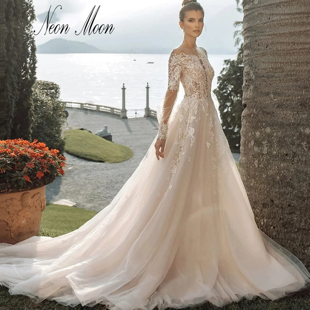 

Graceful Lace Long Sleeves A Line Wedding Dress Scoop Neck Appliques Bridal Gown Illusion Back With Buttons Vestidos De Novia