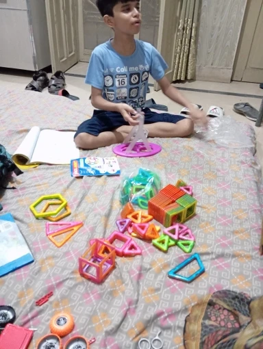 168 Magnet Bausteine - Konstruktionsspielzeug Set für kreative Designs photo review