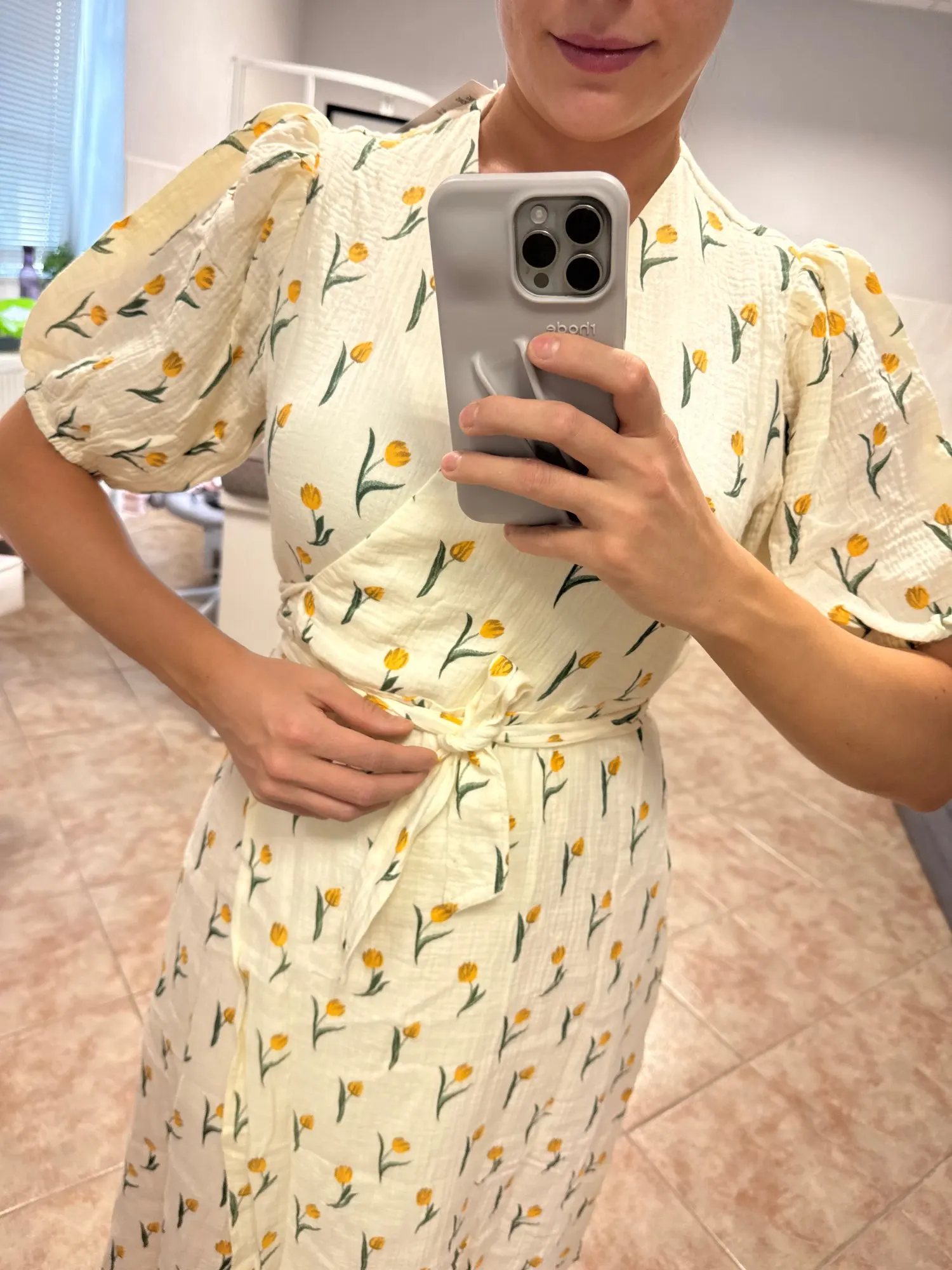 Elegant Floral A-Line Midi Dress for Summer Comfort photo review