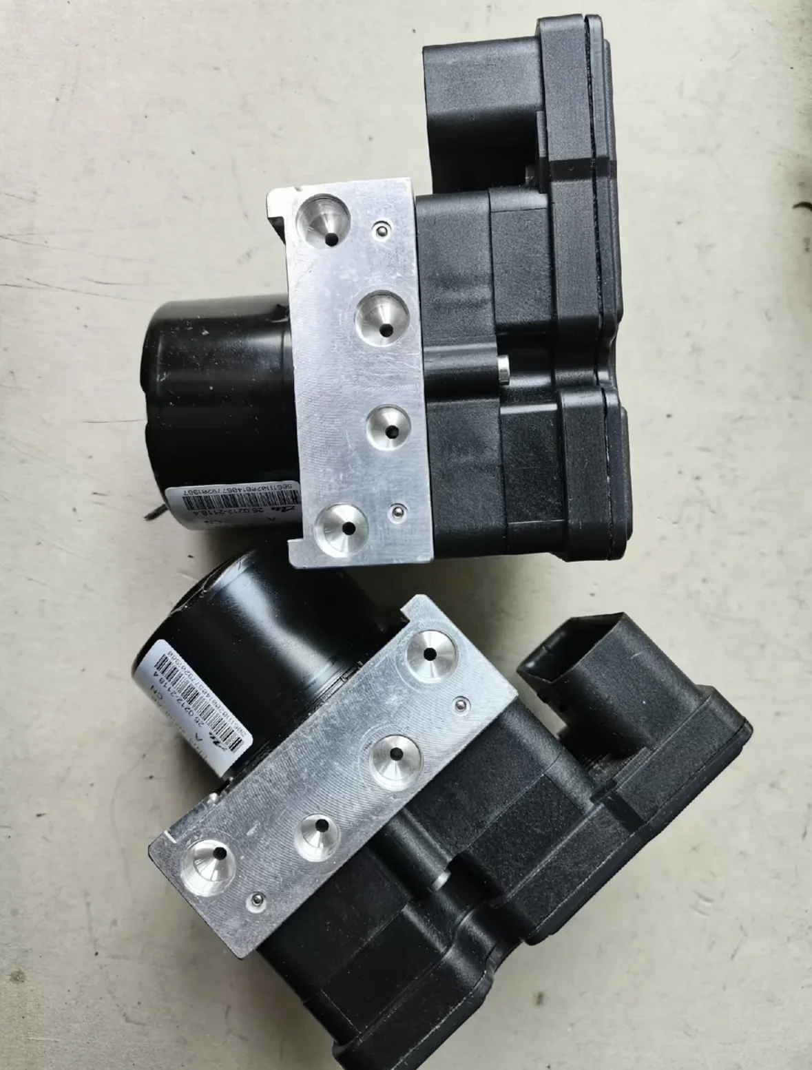 포드 임팔라 CN15-2M110-AB CN15-2C219-BB ABS 펌프,  중고