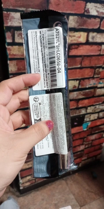 Matte Lipstick Pencil with Waterproof and Non-Stick Technology photo review