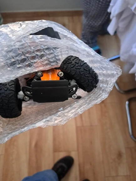 ZWN 1:16/1:20 2.4G Model RC Car With LED Light 2WD Off-road Remote Control Climbing Vehicle Outdoor Cars Toy Gifts for Kids photo review