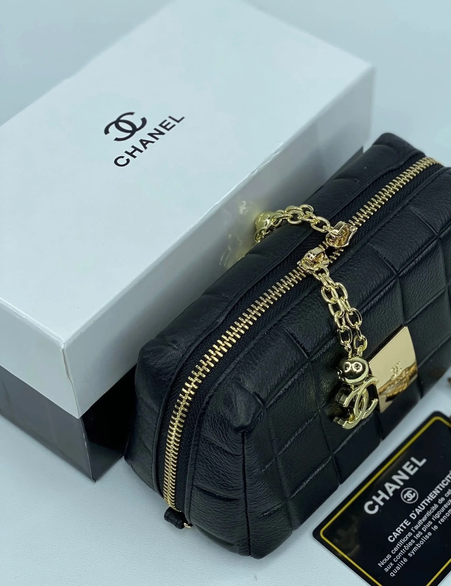 Рисунок 4 - Косметичка женская