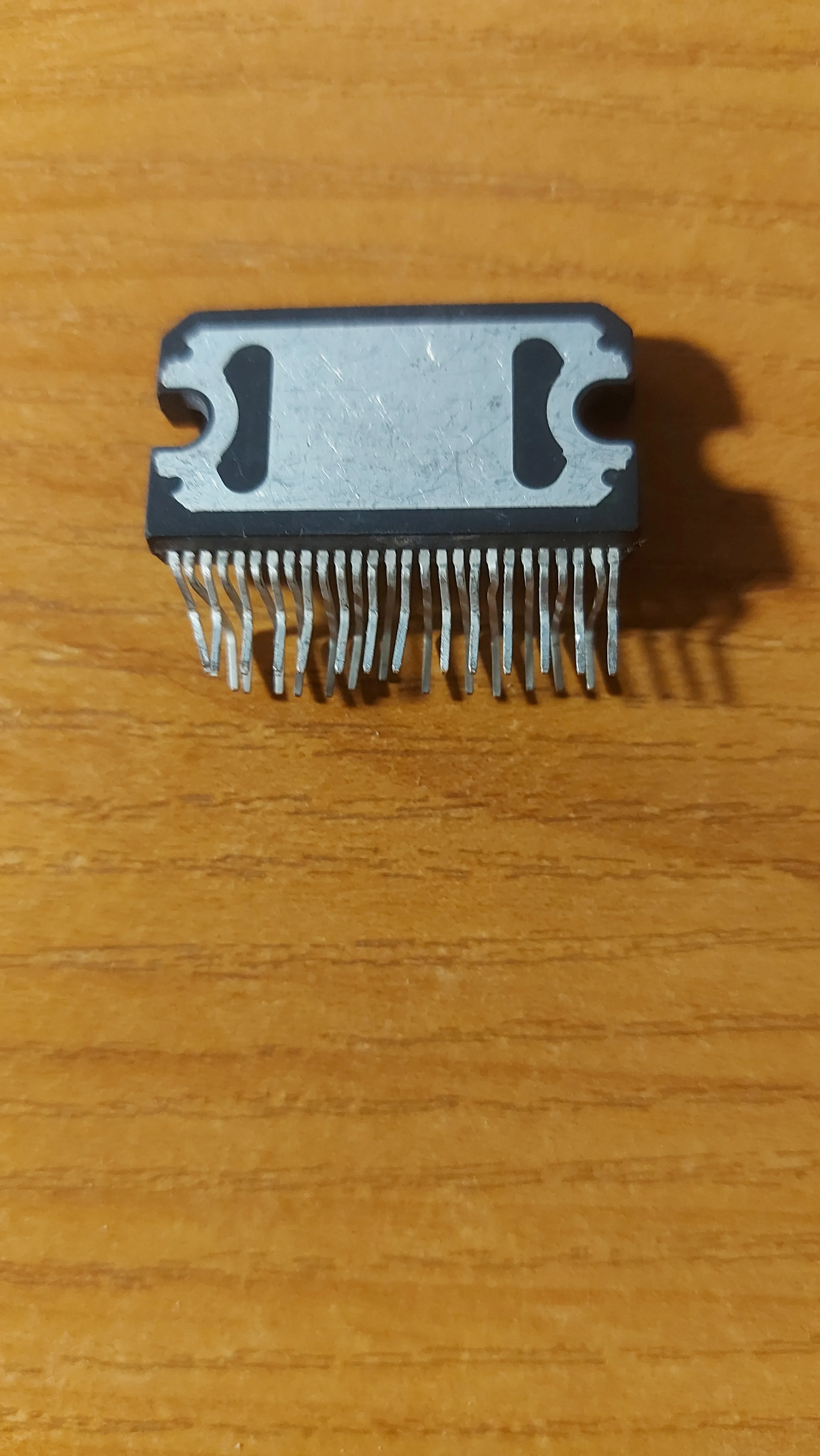 Ножки микросхемы