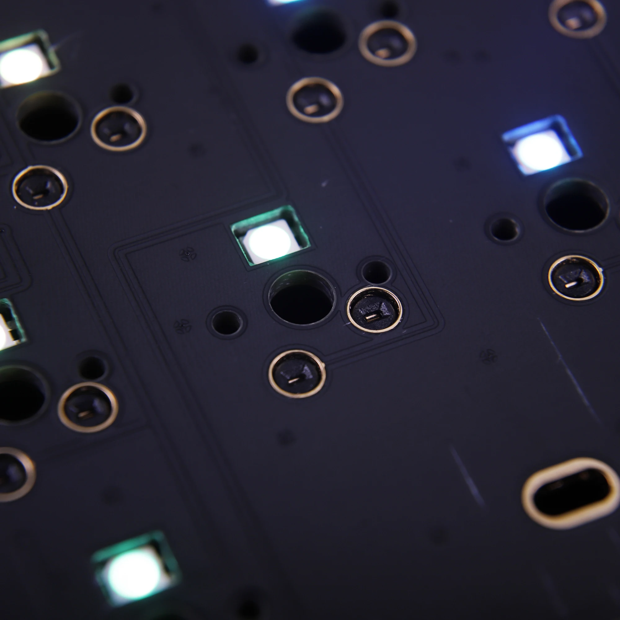 Soquete Kailh Totalmente Programável Pcb v4 84 Rgb Vial Suporte Ansi Iso Substituível Ymd75 v2 v3 v4 - Imagem 6