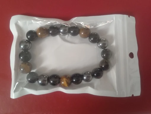 Triple Protection Bracelet: Tiger’s Eye, Obsidian & Hematite photo review