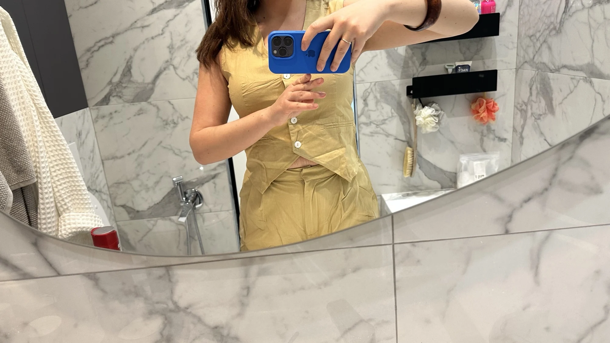 Breathable Cotton Linen V-Neck Vest & Shorts Summer Outfit photo review