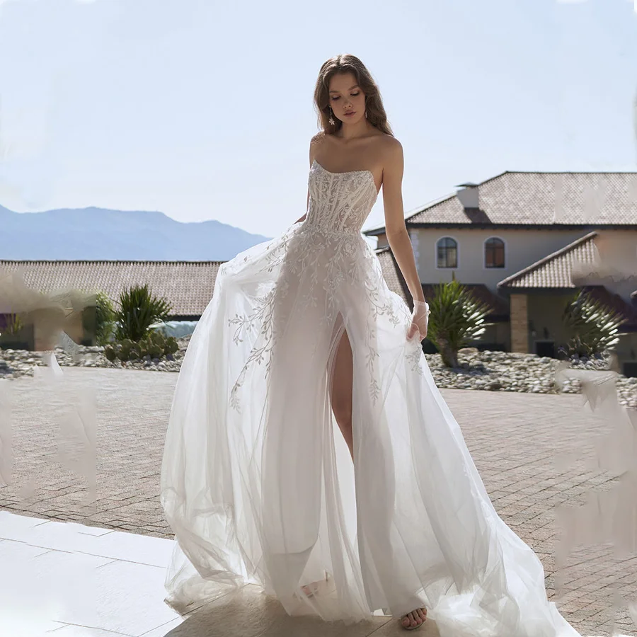 

Sparkling Sequin Tulle Wedding Dress with High-Split Design Glamorous Applique Bridal Gown with Court Train for Women