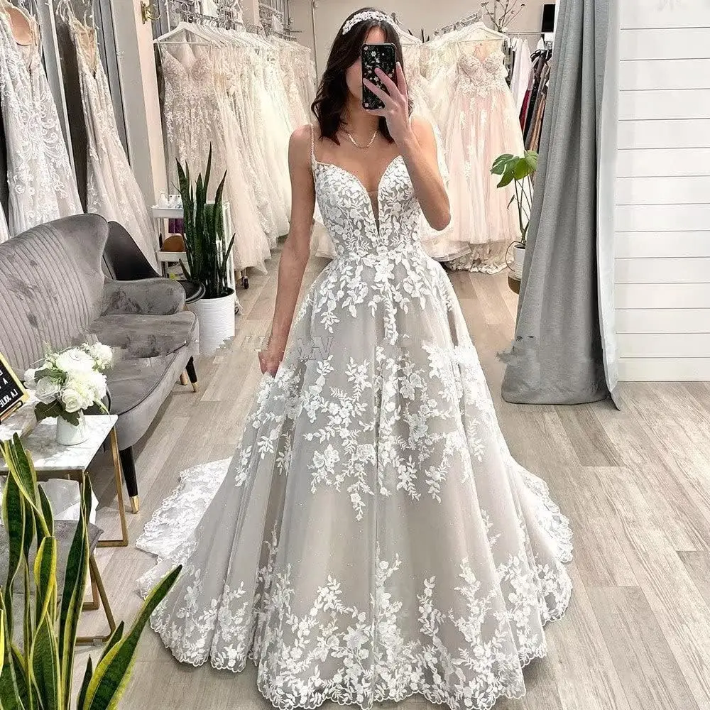 

Lace Appliques Wedding Dresses With Spaghetti Straps Western Country Wedding Gown Deep V-Neck Bridal Dresses Vestidos De Novia