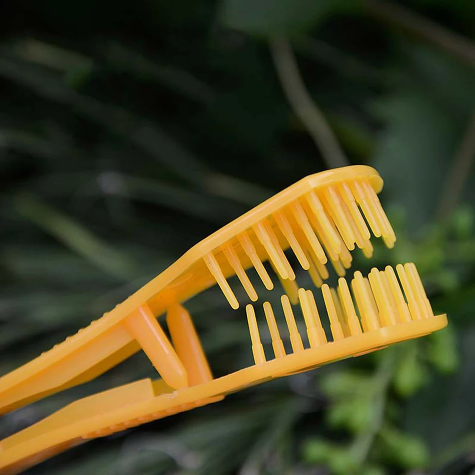 Vineyard Pruning Tool - 2 Pack Grape Bud Thinning Clips, Plastic Flower Trimmer For Home Vineyards & Orchards