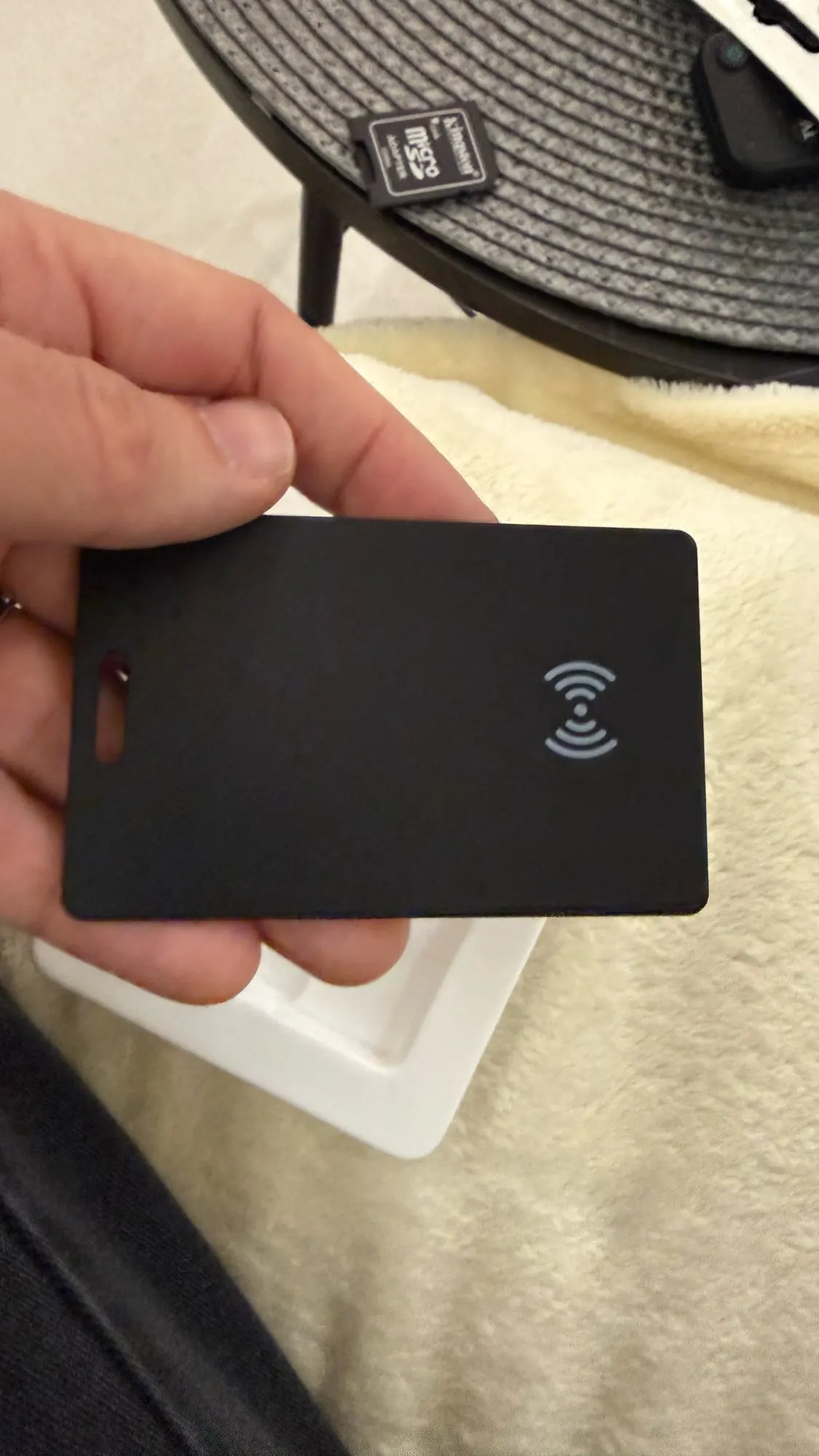 TrackiCard® - GPS Tracking Karte (1 Stück) photo review