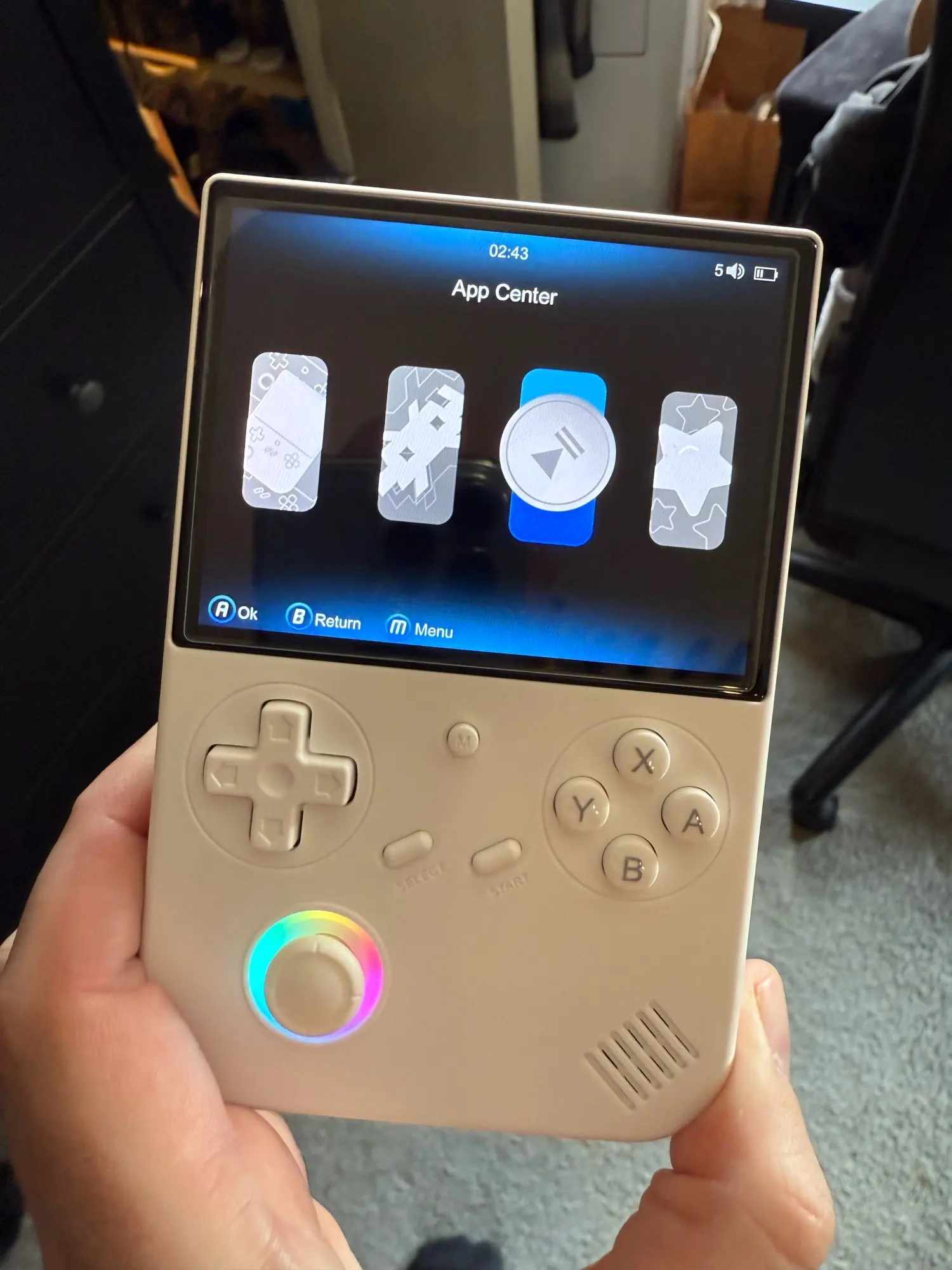 ANBERNIC RG40XX V photo review