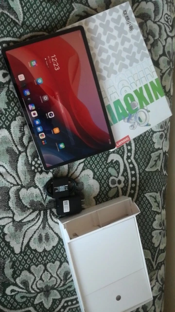 Lenovo Xiaoxin Pad Pro 12.7" (2025), 2.9K, 144Hz, 10200mAh photo review