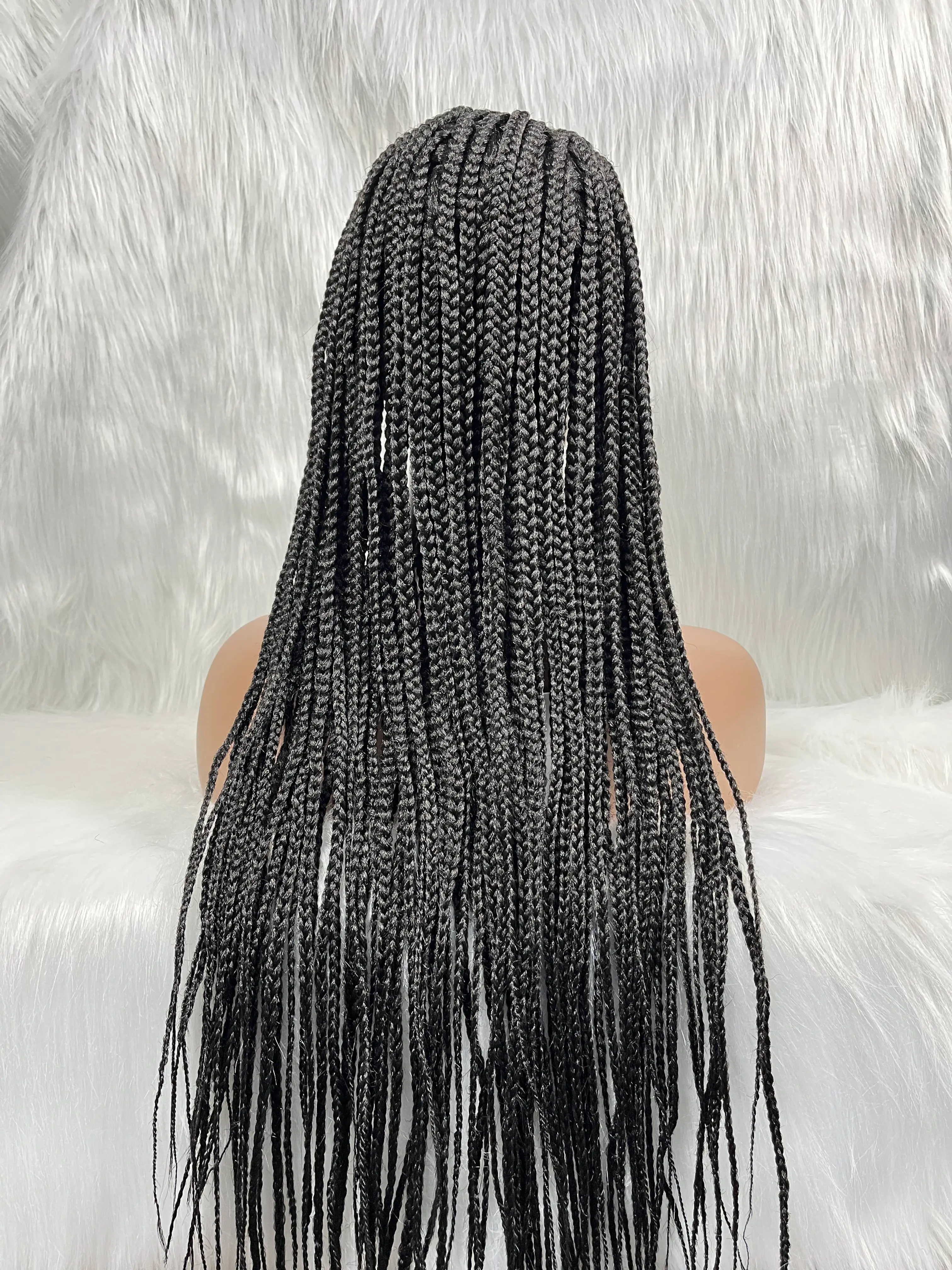 Рисунок 5 - Парик с плетеной косичкой