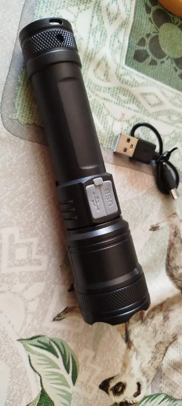 Lampe torche LED rechargeable