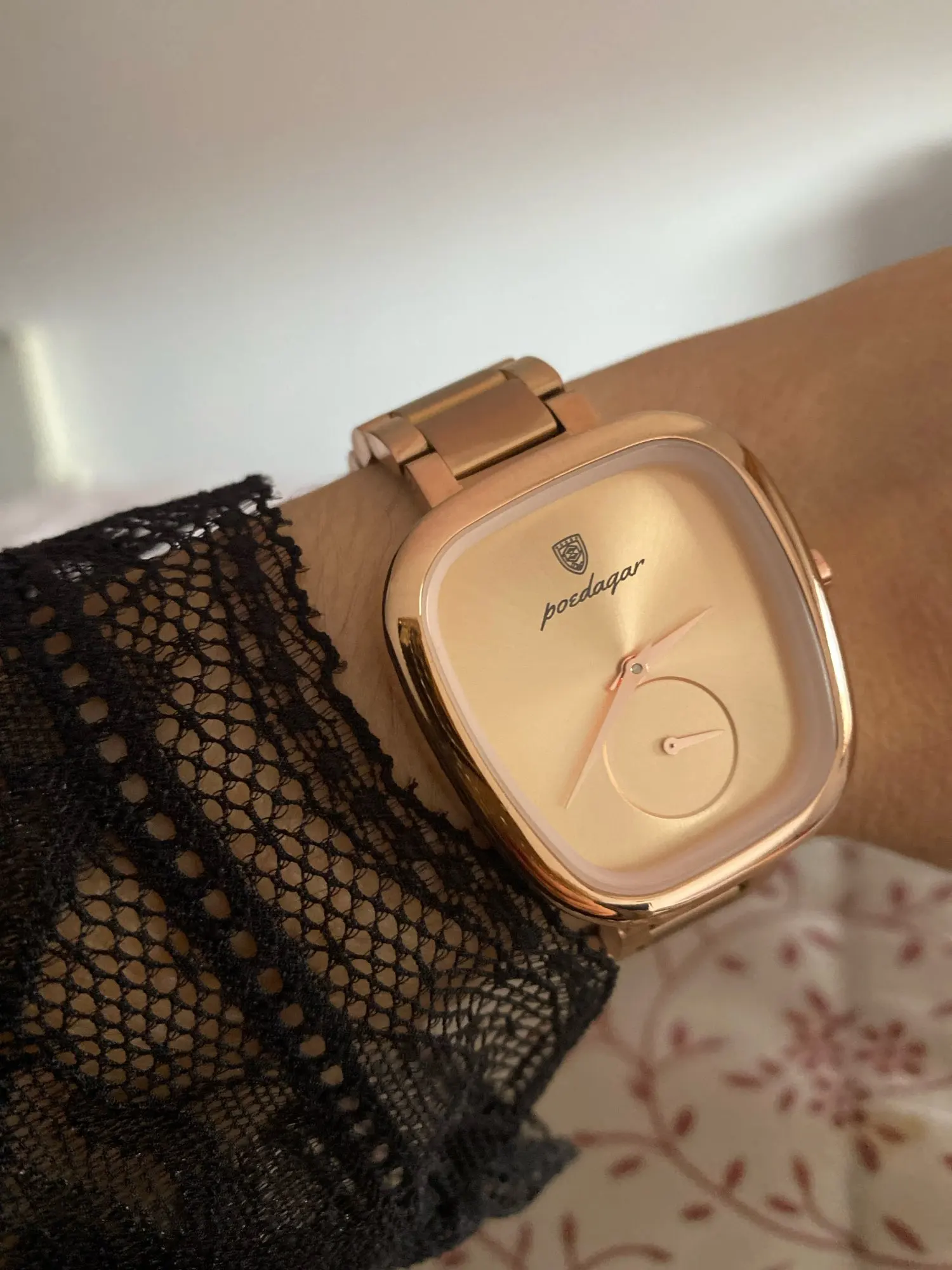 POEDAGAR Luxury Watch for Woman photo review