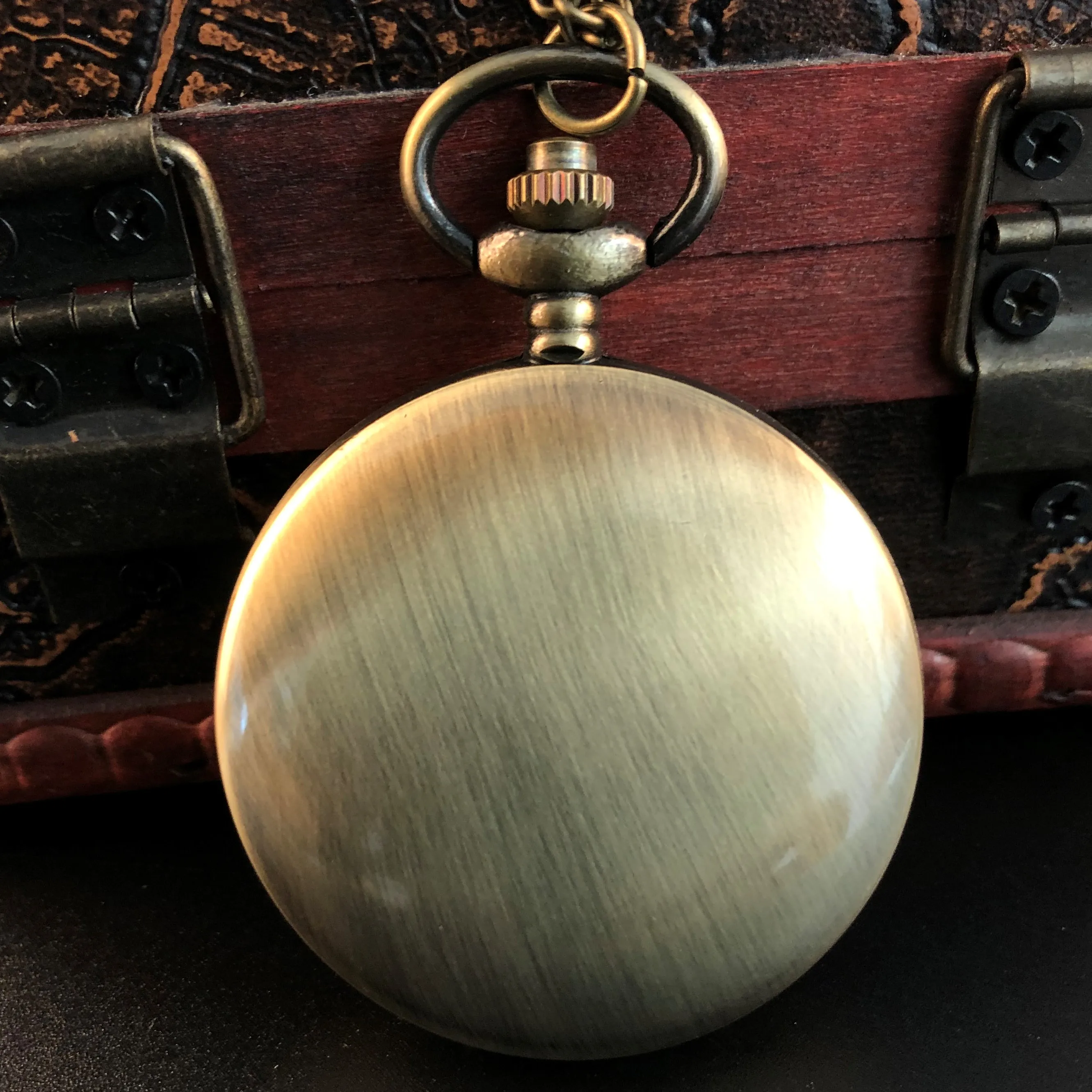 Рисунок 4 - Винтажные кварцевые карманные часы