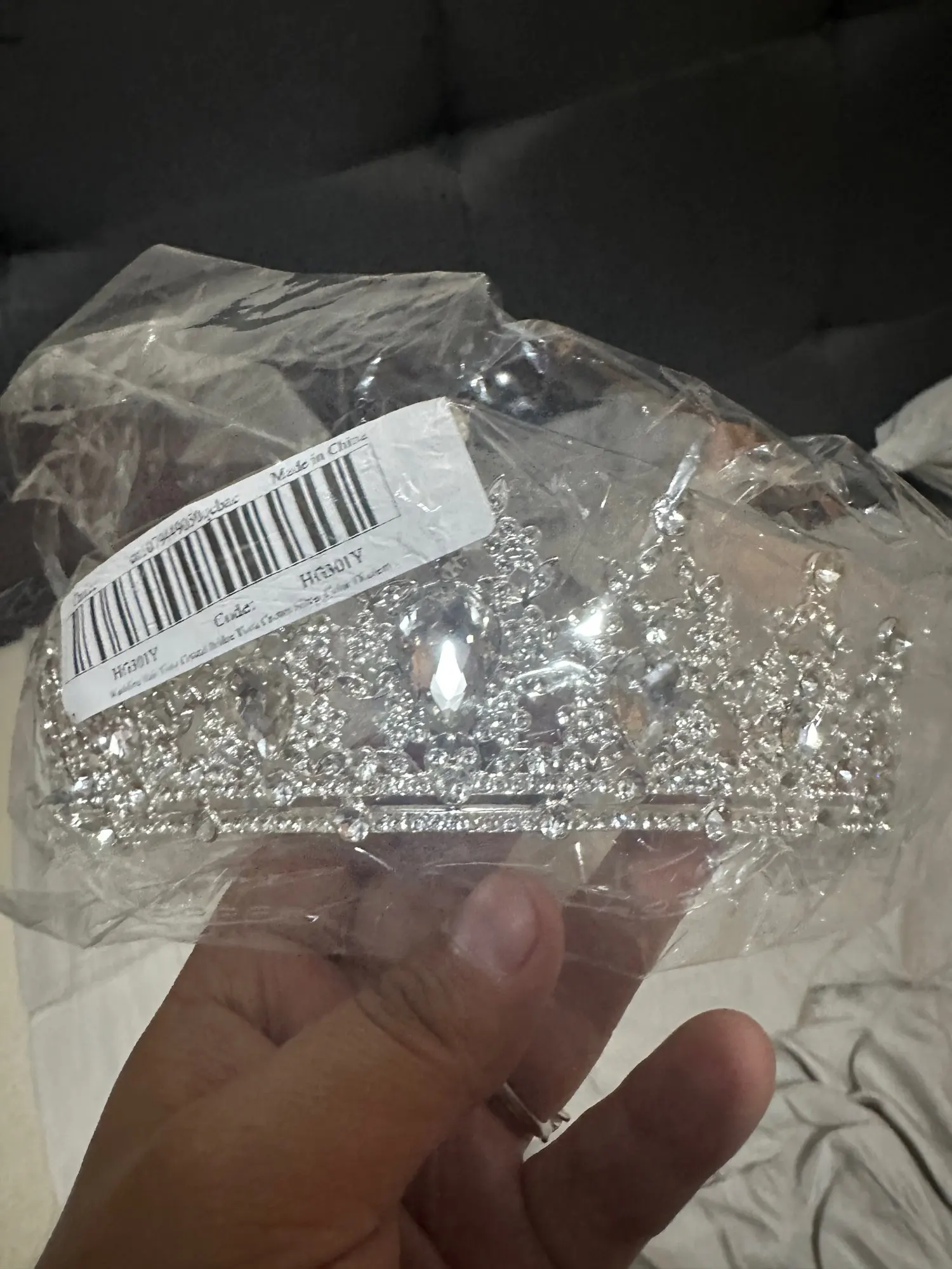 Crystal Silver Color Wedding Crown photo review