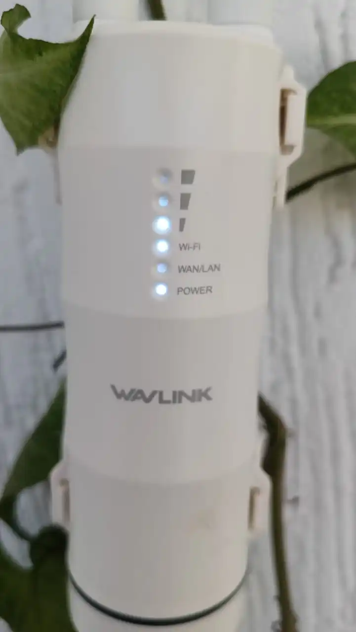 Wavlink AC1200 Високомощен Безжичен WiFi Репитер за открито, Водоустойчив, С двубандов рутер и антена за дълъг обхват 5G - Модел 2024 photo review