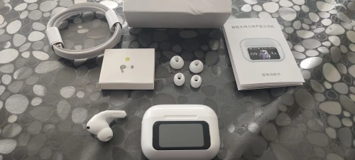 Casti Bluetooth A9 Pro ANC cu Ecran Color Tactil si Incarcare Wireless photo review